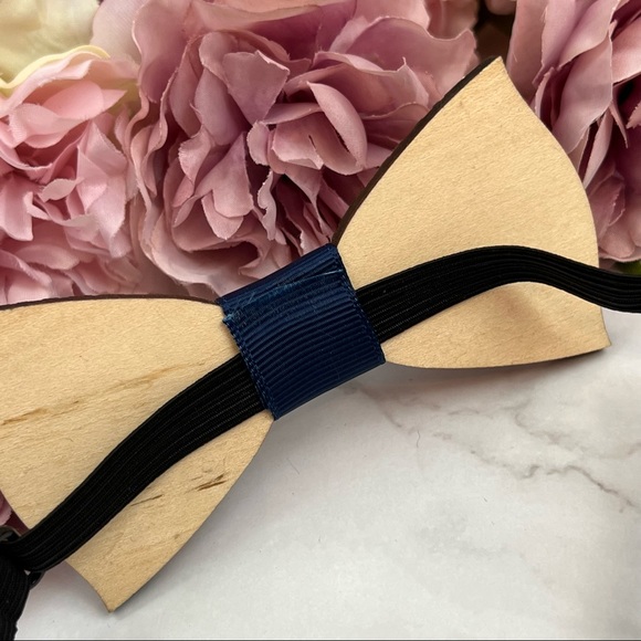 Hand Crafted Blue and White Geometric Wood Butterfly Bow Tie - Picture 11 of 16